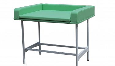 Stoliki do badania niemowląt